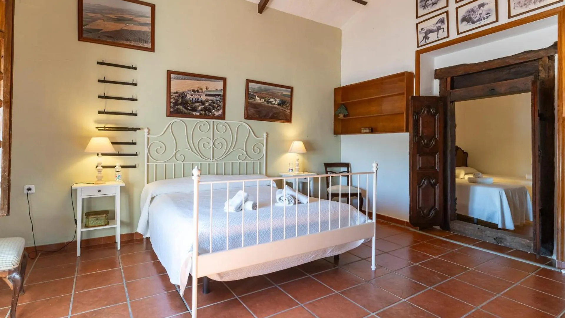 Cozy Home In Santaella With Kitchen Puente Genil Holiday home